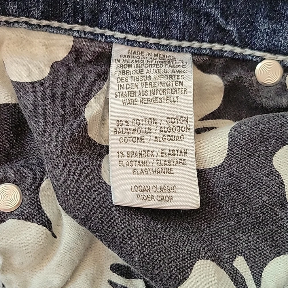 Lucky Brand Logan Classic Rider Crop Jeans 6/28 Y2K Light Wash Mid Rise Capri